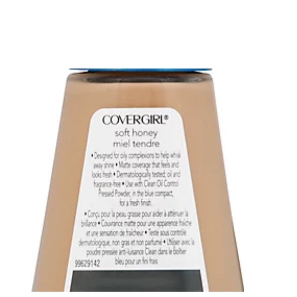 ⚜️3/$25⚜️💋COVERGIRL OIL CONTROL FOUNDATION- SOFT HONEY 555💋 - Picture 3 of 4
